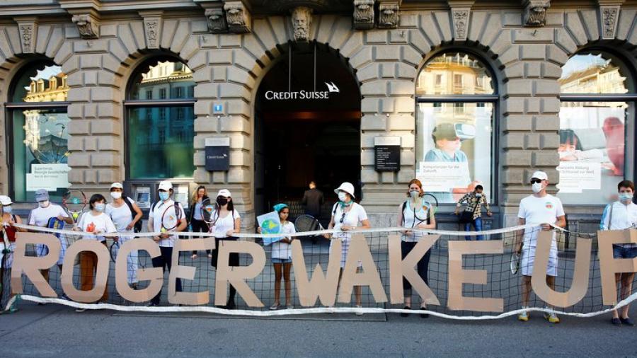 Protestas contra Federer en Suiza