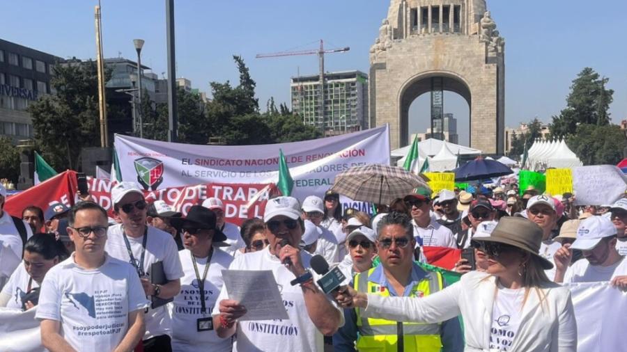 Marchan trabajadores del PJF por extinción de fidecomisos 