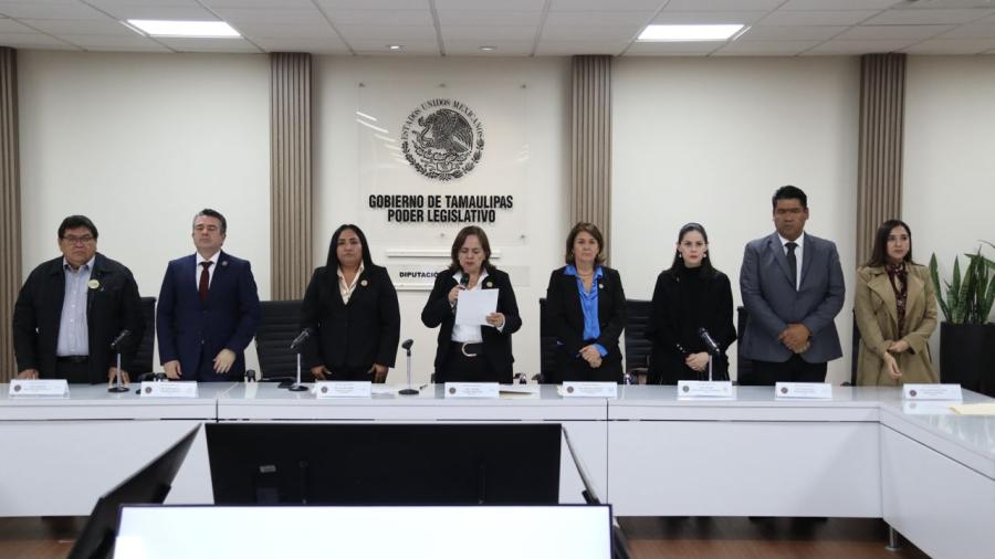 Se instala Diputaci&oacute;n Permanente, la preside la Diputada Yuriria Iturbe  