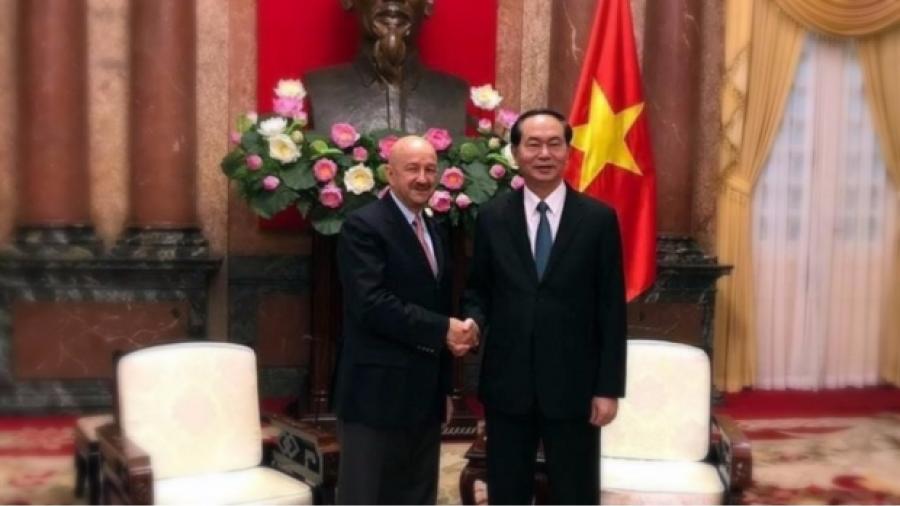 Presidente de Vietnam recibe a Salinas de Gortari en Hanói
