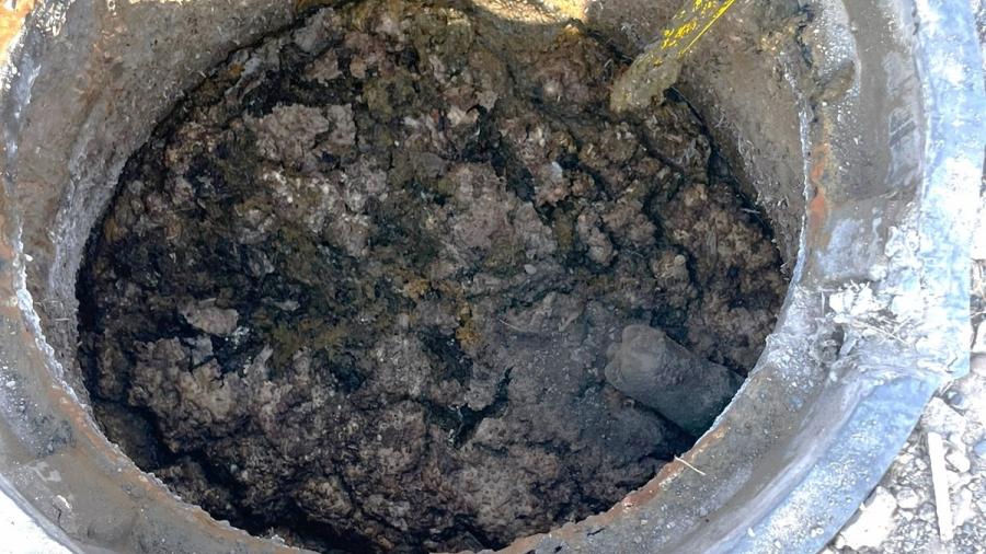 Evitar arrojar grasas a las alcantarillas, previene fugas de agua residual: COMAPA