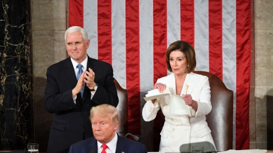  Nancy Pelosi pide destitución inmediata de Donald Trump 