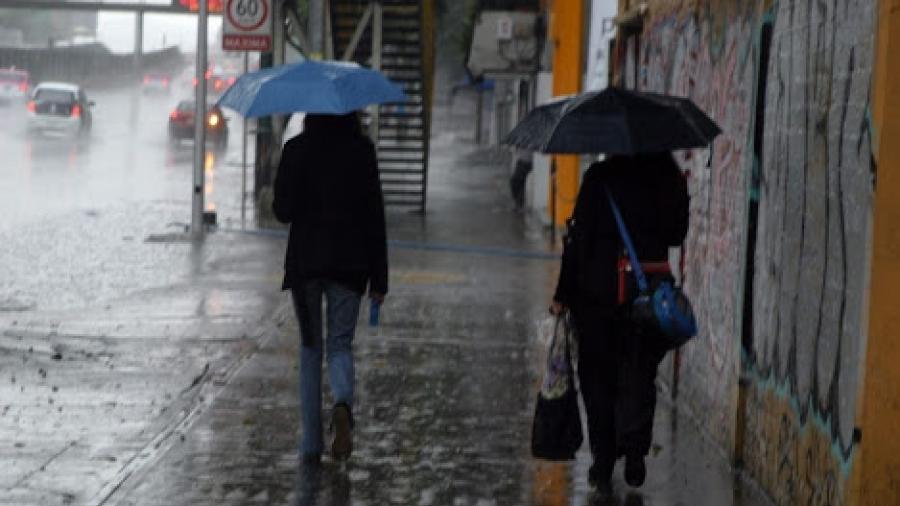 Dos frentes fríos dejarán lluvias y bajas temperaturas en la mitad del país