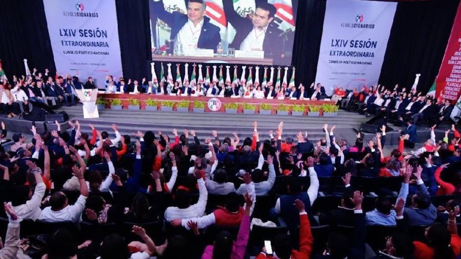 PRI aprueba prolongar mandato de "Alito" hasta 2024