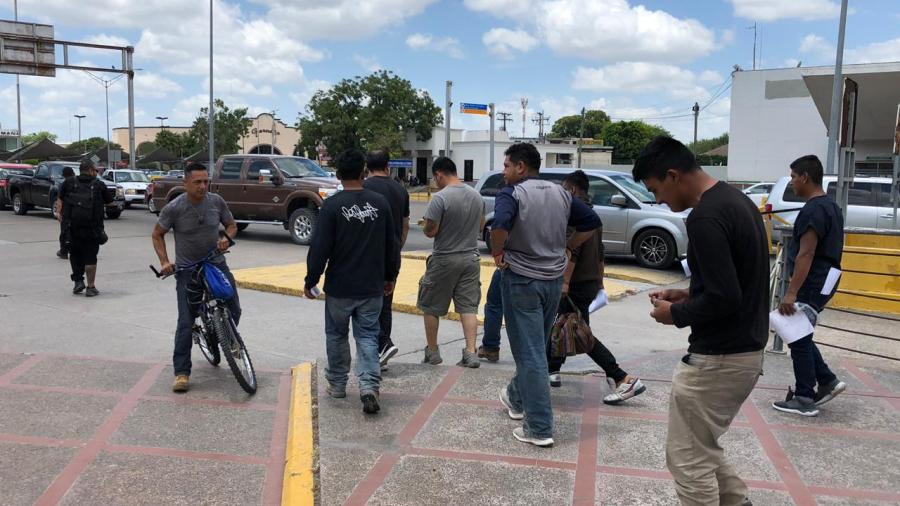 Autoridades americanas provocan desesperación en los migrantes