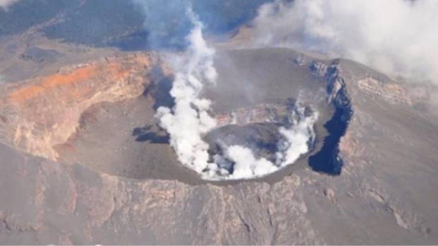 Emite Popocatépetl fumarolas con vapor de agua, gas y ceniza