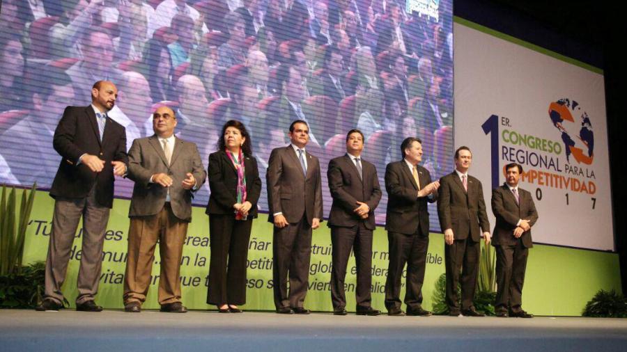 Inaugura Gobernador Congreso de Competitividad