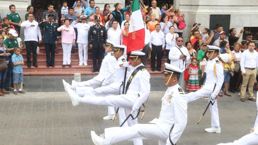 Realizan con éxito desfile conmemorativo de la independencia de México
