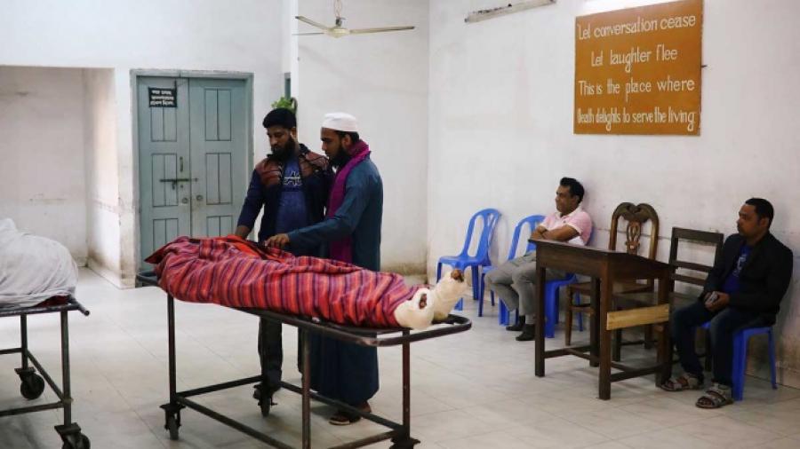 10 muertos tras incendio en fábrica de Bangladesh