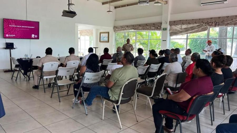 Imparten pláticas de concientización al sector pesquero de Tamaulipas
