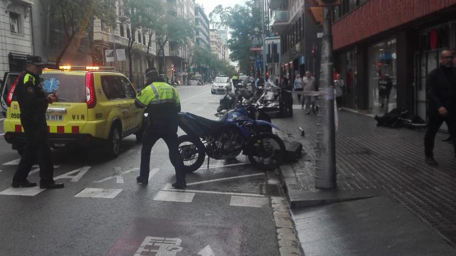 Automóvil arrolla a varios transeúntes en Barcelona