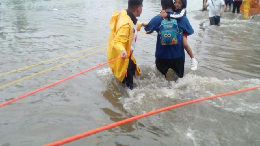 Alrededor de mil alumnos sin clases por inundaciones