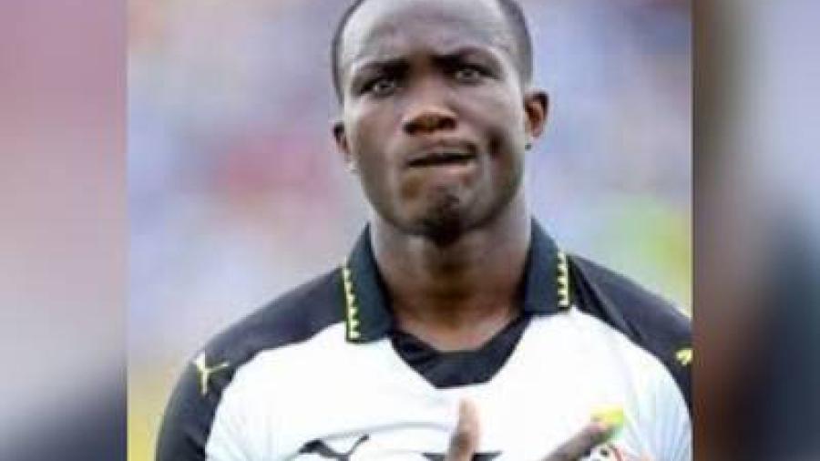 Muere Raphael Dwamena, futbolista ghanés, tras desplomarse en partido