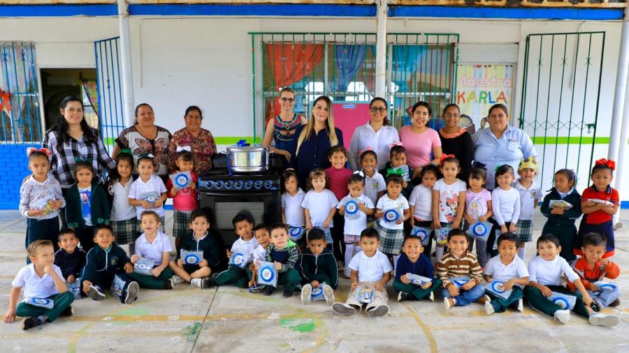 DIF Altamira ayuda a sana alimentación de estudiantes de la zona rural