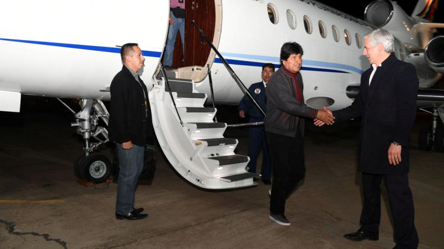 Retorna Evo Morales a Bolivia tras someterse a operación en Cuba