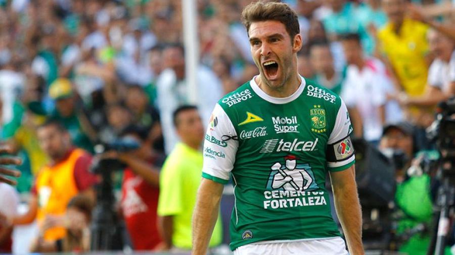 León vence al América segundos antes de finalizar el partido