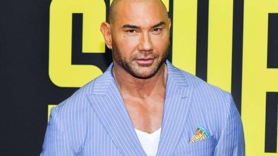 Dave Bautista se borró tatuaje en honor a Pacquiao por su homofobia