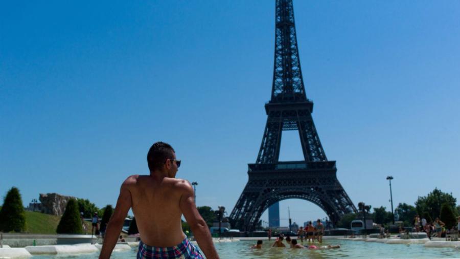 Francia en alerta por ola de calor y tormentas