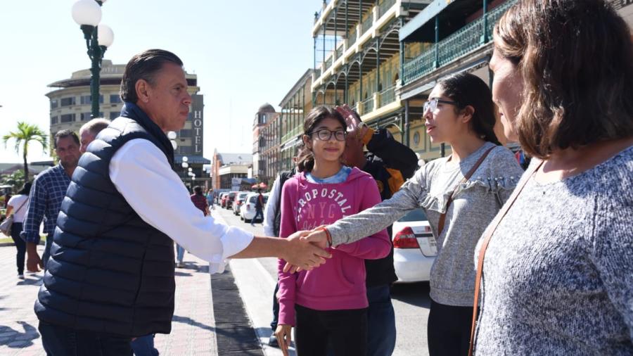 Refrenda Chucho Nader su compromiso de estar cerca de la gente