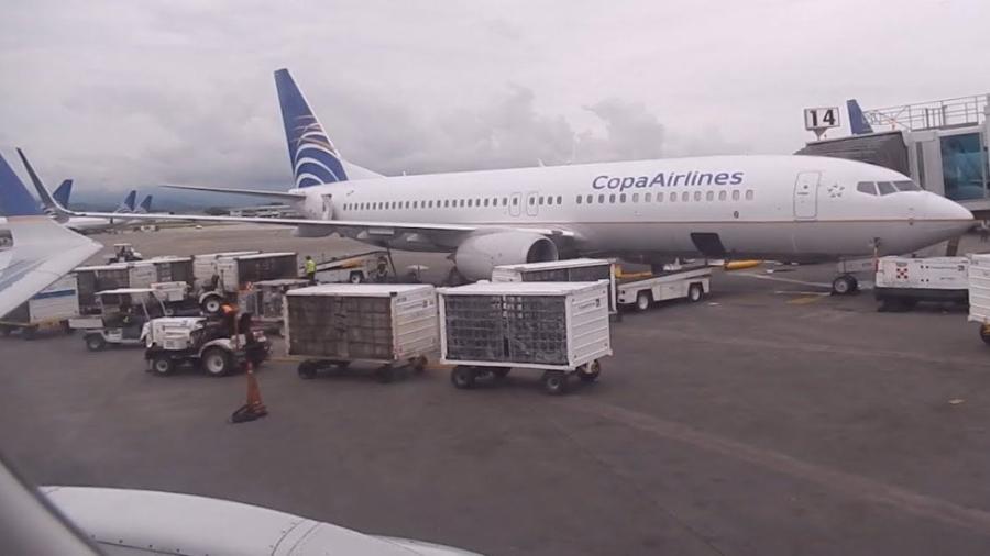Aterriza de emergencia avión de Copa Airlines en AICM