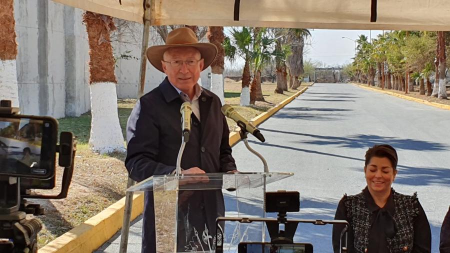 Embajador Ken Salazar: "Habr&aacute; inversiones en esta regi&oacute;n" 