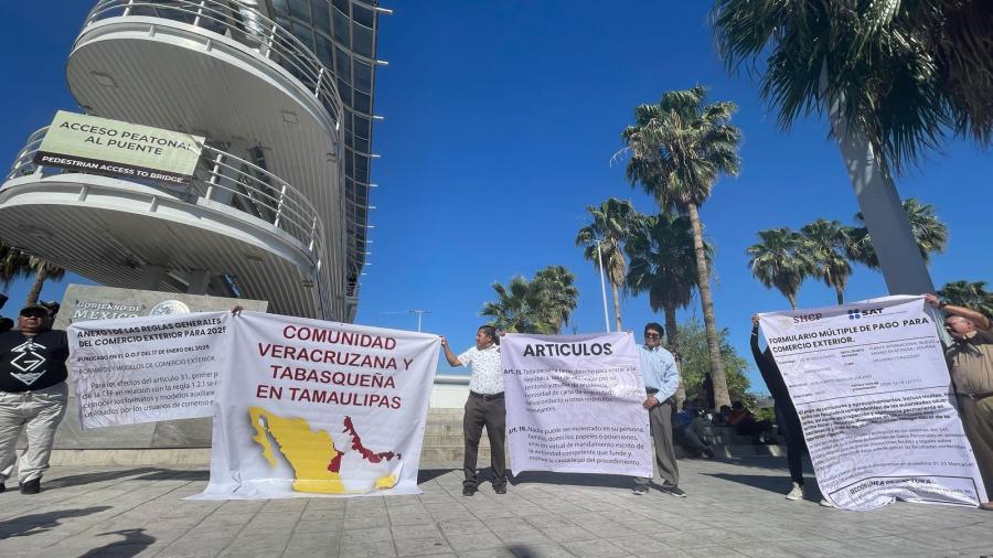 Protestan contra extorsiones a vehículos nacionalizados por decreto