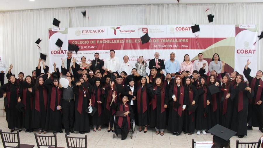 Entrega Colegio de Bachilleres de Tamaulipas de Mante a técnicos especialistas