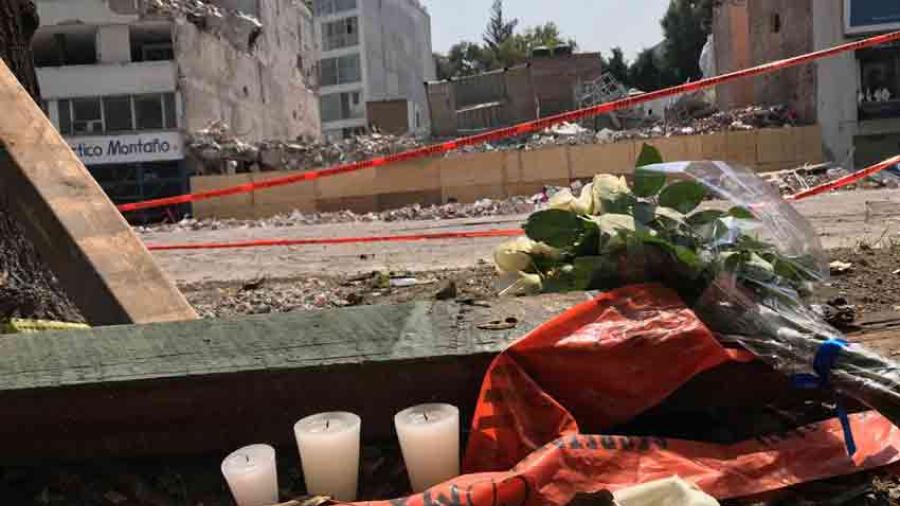 A un mes del 19S rinden homenaje a v&iacute;ctimas