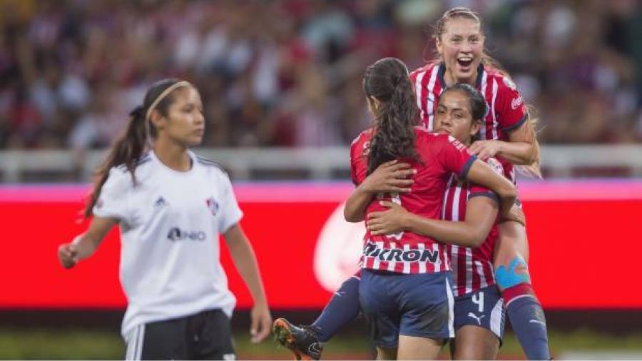 Chivas acecha liderato del Grupo B tras vencer al Atlas