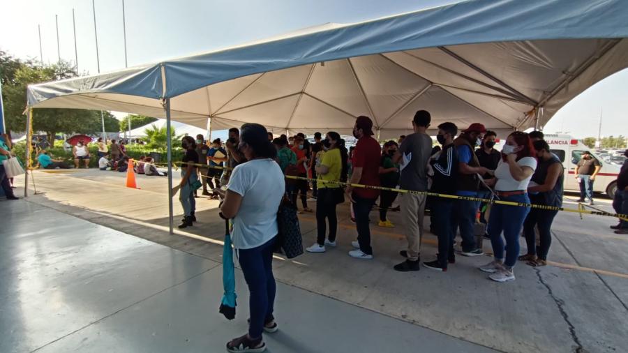 Arrancó vacunación anti COVID-19 para 18 a 39 años en Reynosa 