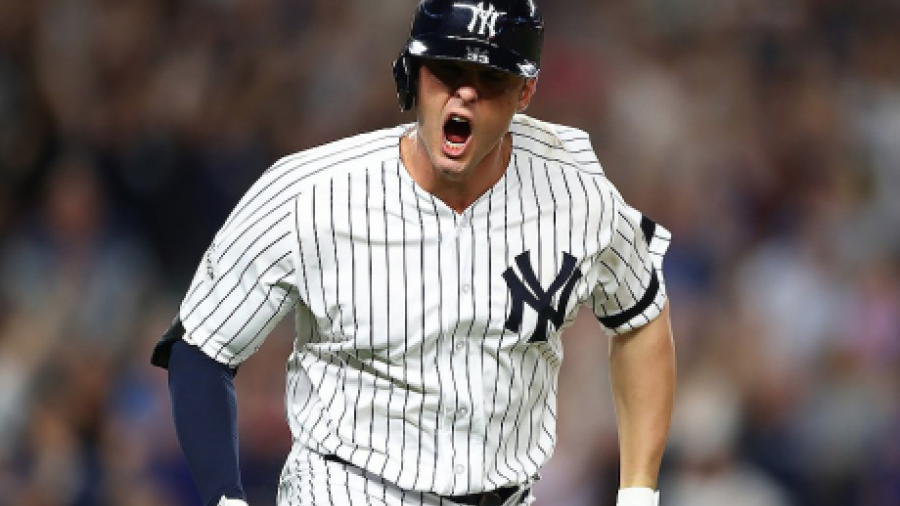 Yankees vencen a Cleveland y alargan la serie