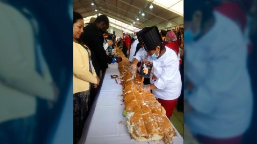 900 kilos de sabor rompen Récord Guiness por Torta más grande del mundo"