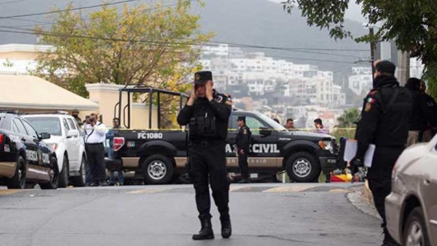 Investigan vivienda del agresor al colegio en Monterrey