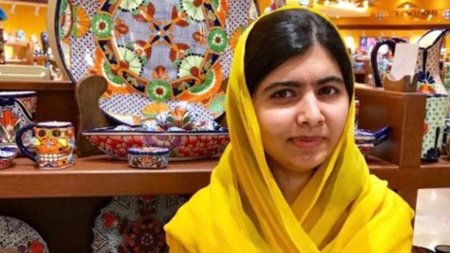 Por cada conferencia Malala cobra 2.5 mdp