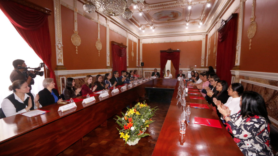 Contin&uacute;a DIF Tamaulipas y DIF Tlaxcala formando familias gracias a las adopciones interestatales