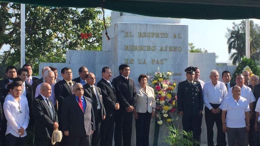 Conmemora el CCXI aniversario del natalicio de Don Benito Juárez 