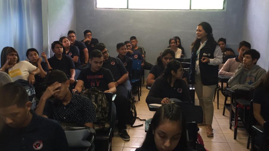 Imparten plática sobre “sexualidad responsable” a jóvenes de Reynosa