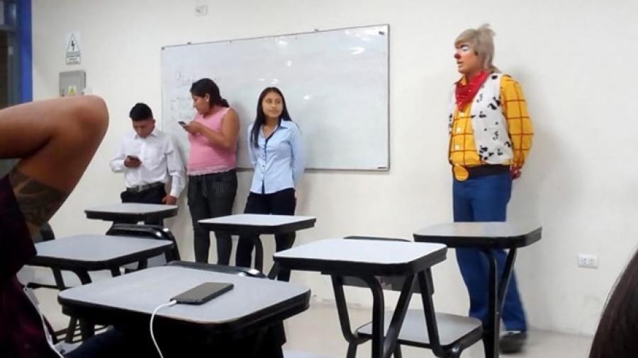 “Soy payasito ahora, pero muy pronto un excelente Abogado”