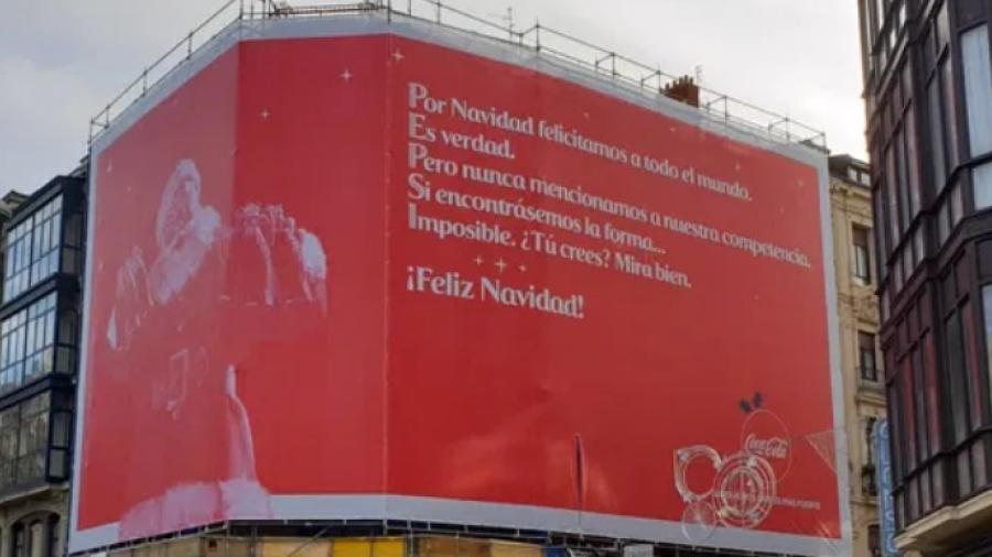 Coca Cola felicita a Pepsi como parte de su campaña navideña en España