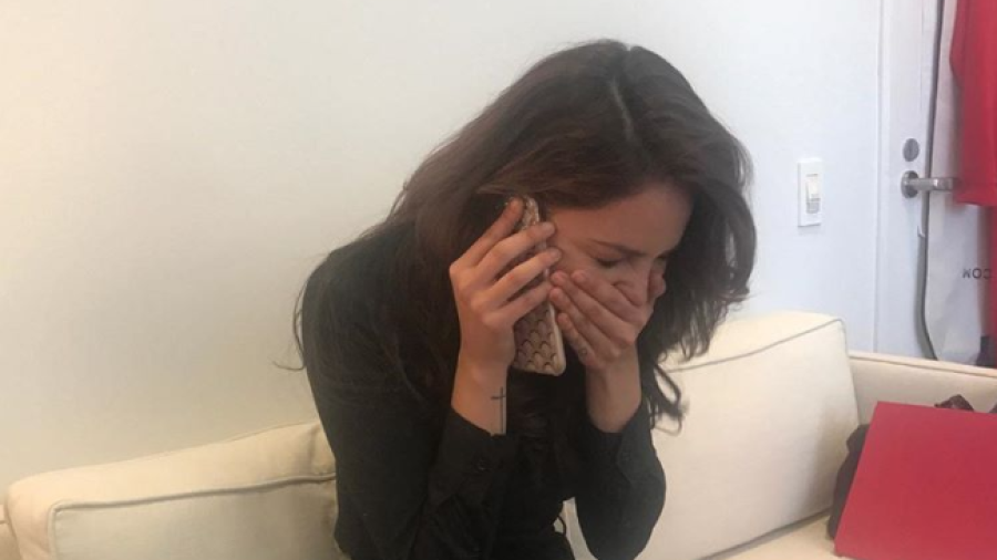 Eiza González llora al enterarse que presentará un Óscar