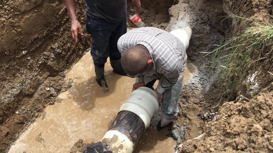 Culminan COMAPA reparación de tubería de 10 pulgadas