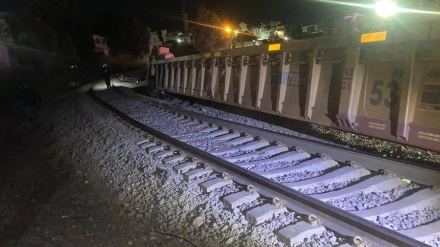 Diez vagones de tren descarrilan en Zacatecas; no hay heridos