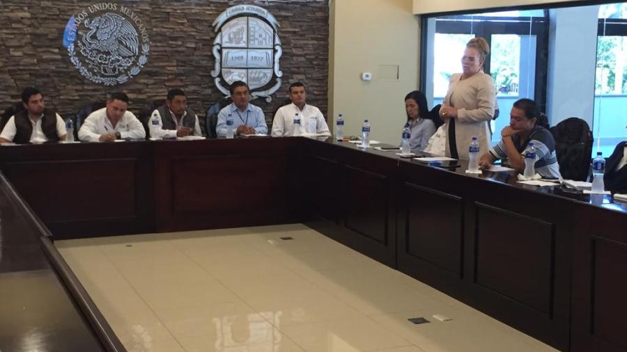 Se evalúa el desarrollo laboral registrado en la zona y en el extranjero