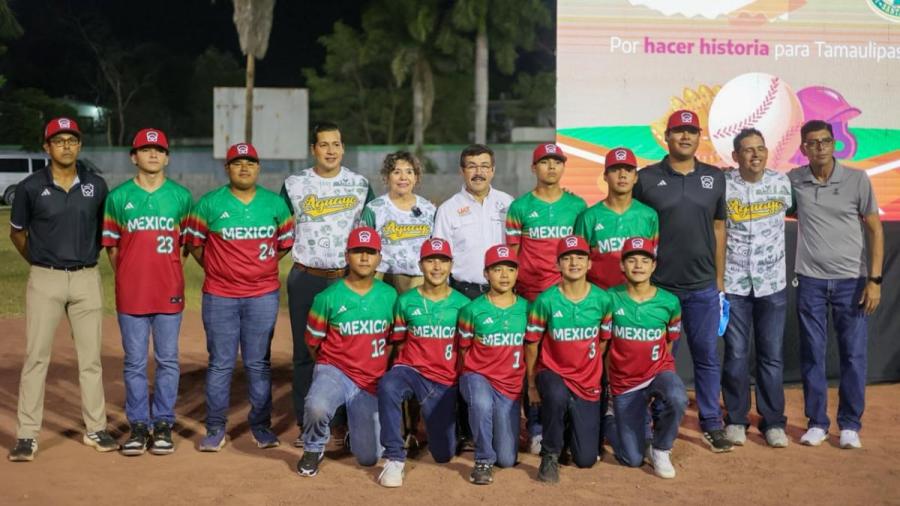 Reconocen a beisbolistas que representaron a México en serie mundial