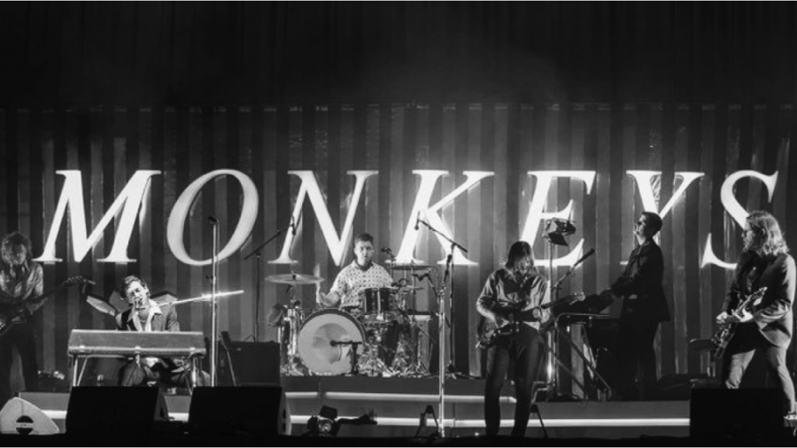 Arctic Monkeys lanzará álbum en vivo con fines benéficos 