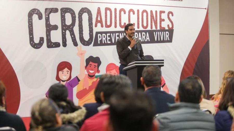 Reciben jóvenes palabras y experiencias para fortalecer el alma