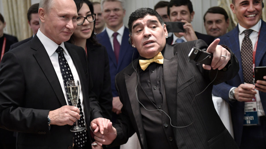 Argentina frente a grupo accesible: Maradona