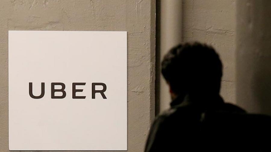 Conductora es multada por no saber Ingles