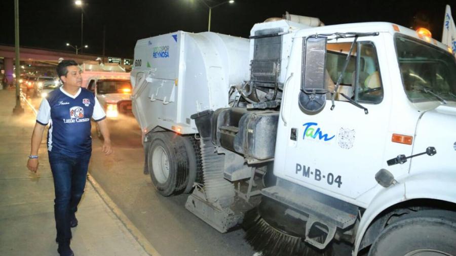 Supervisa Gobernador Cabeza de Vaca trabajos de limpieza en avenidas de Reynosa