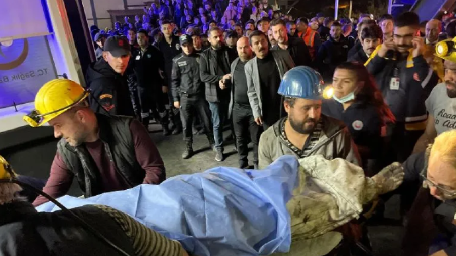 Explosión en mina de carbón en Turquía deja al menos 14 muertos